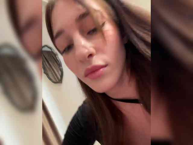 VictoriaBix webcam