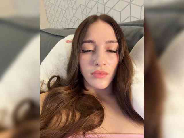 VictoriaBix webcam