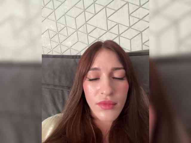 VictoriaBix webcam