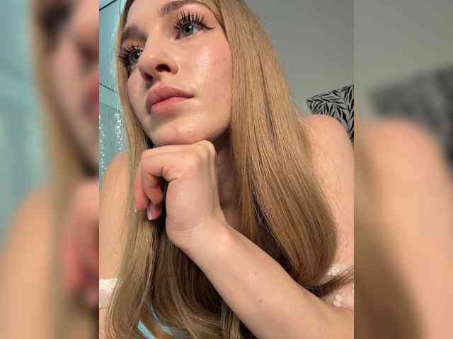 VictoriaBix webcam