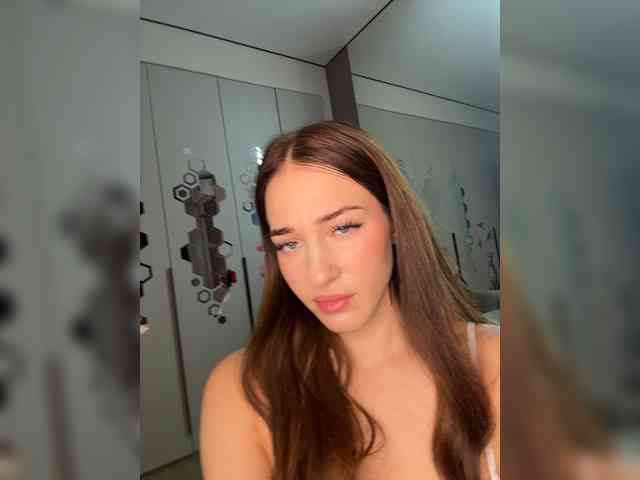 VictoriaBix webcam