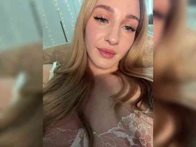 VictoriaBix webcam