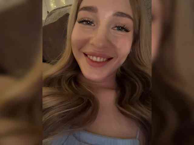VictoriaBix webcam