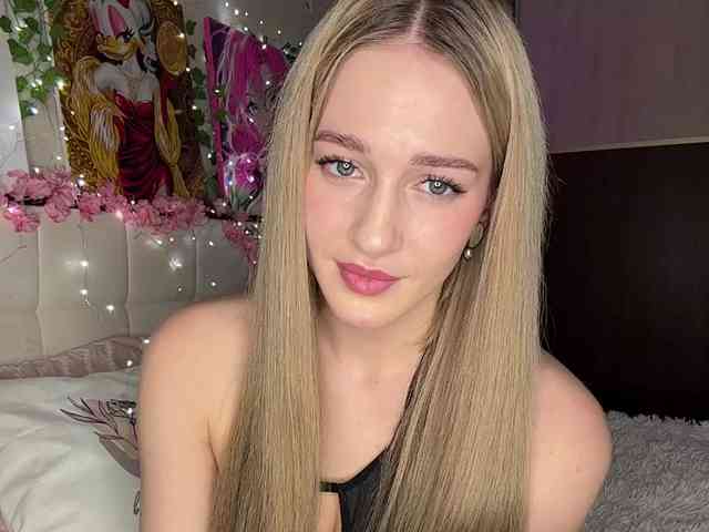 VictoriaBix webcam