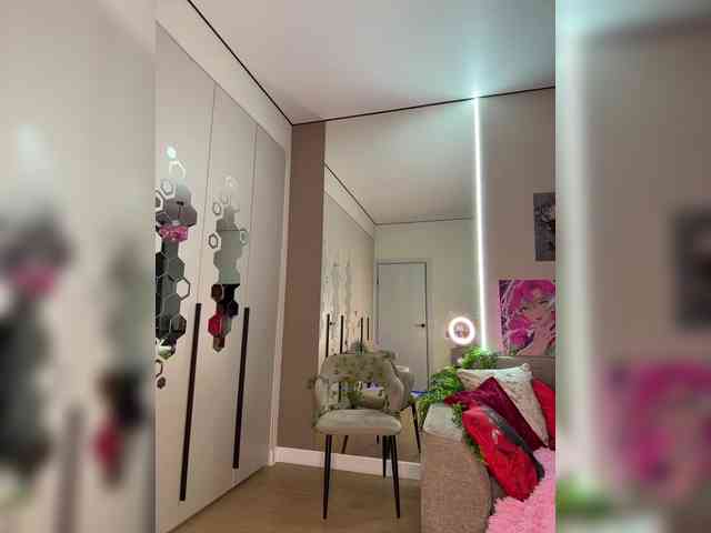 VictoriaBix webcam