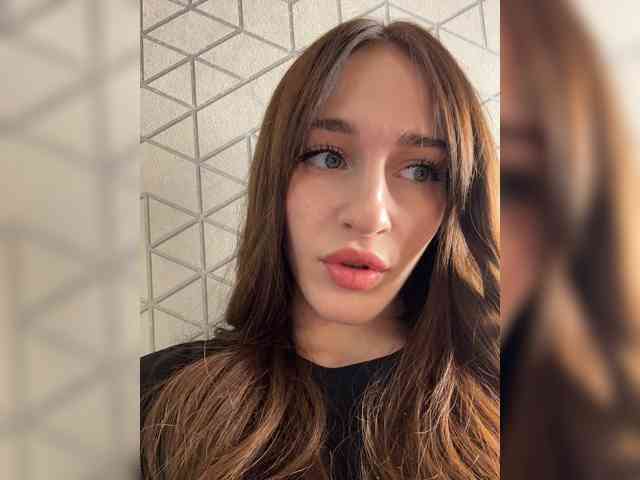 VictoriaBix webcam
