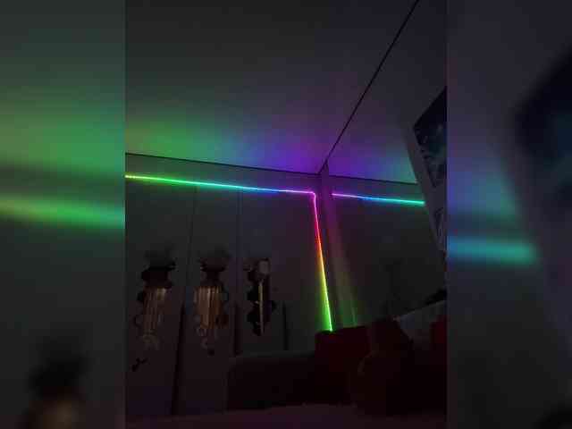 VictoriaBix webcam