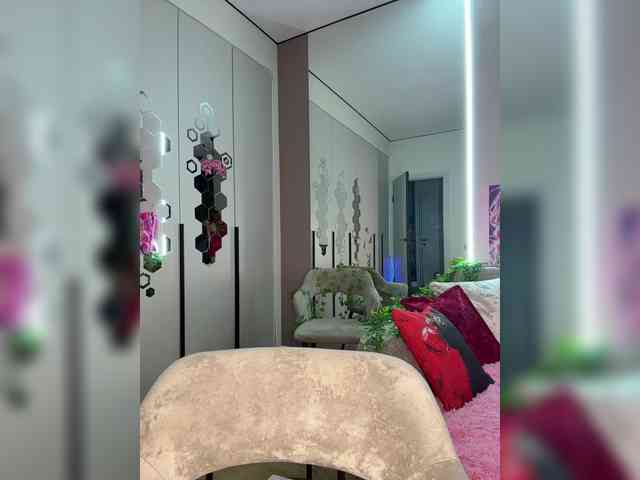 VictoriaBix webcam