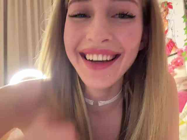VictoriaBix webcam