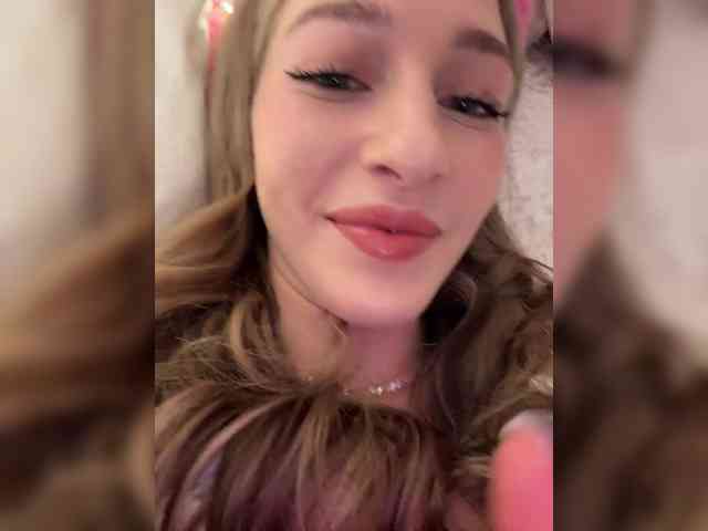 VictoriaBix webcam