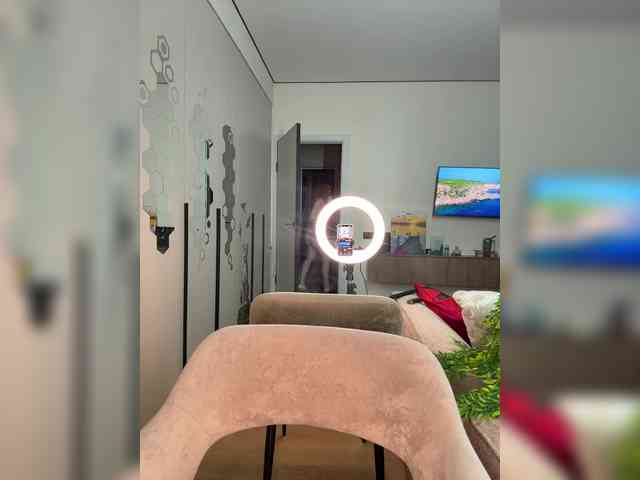 VictoriaBix webcam