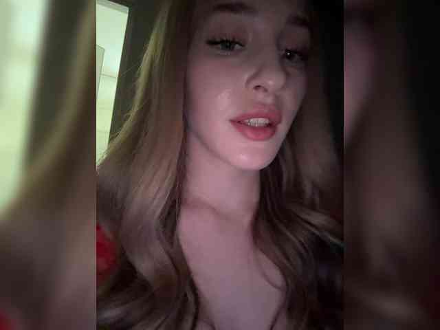 VictoriaBix webcam