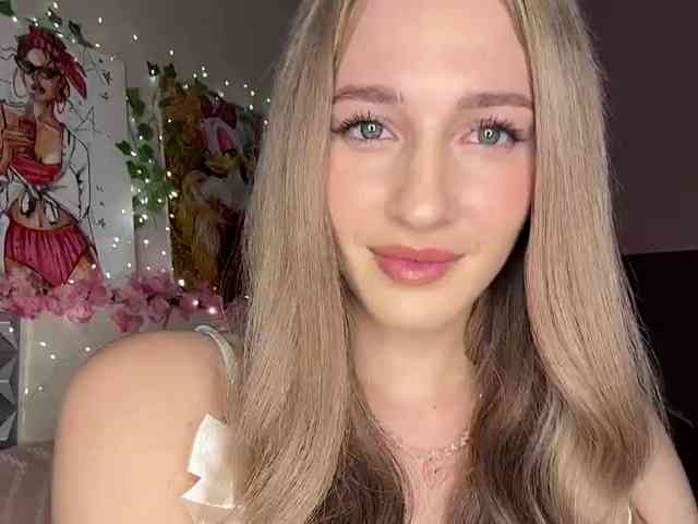 VictoriaBix webcam
