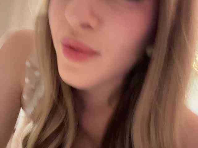 VictoriaBix webcam