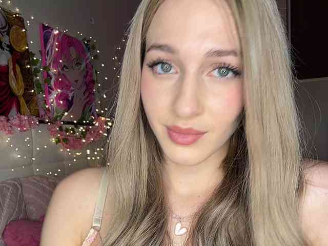 VictoriaBix webcam