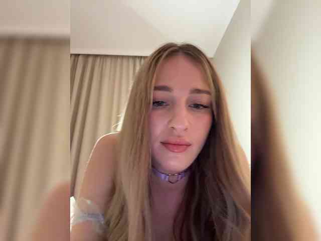 VictoriaBix webcam