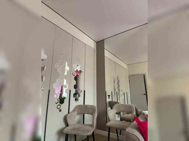 VictoriaBix webcam