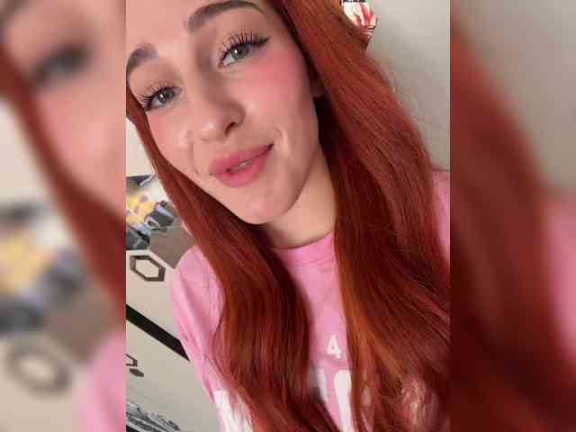 VictoriaBix webcam