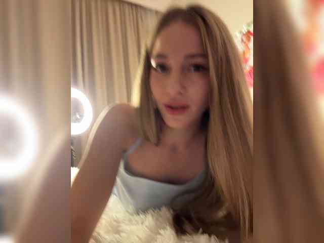 VictoriaBix webcam