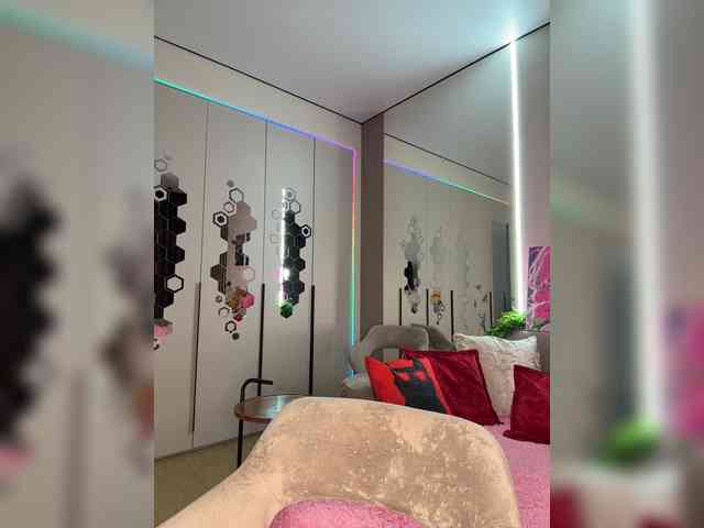 VictoriaBix webcam