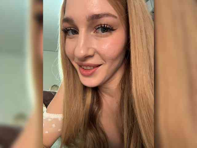 VictoriaBix webcam