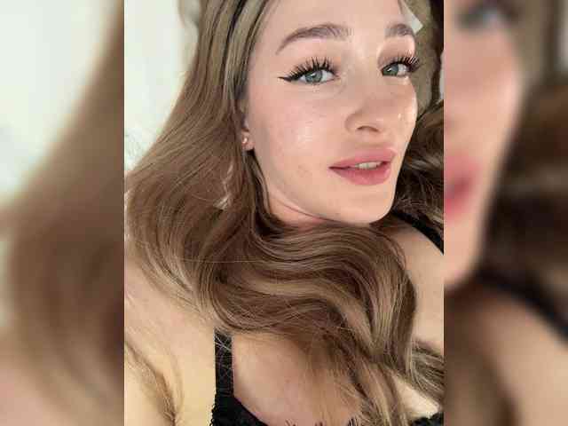 VictoriaBix webcam