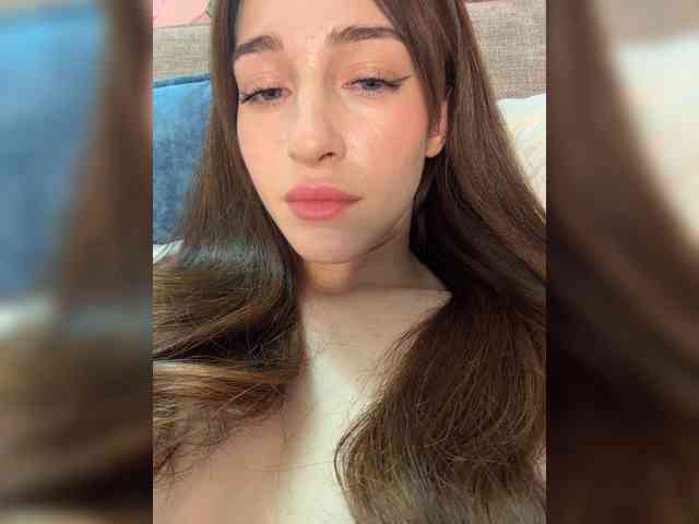 VictoriaBix webcam