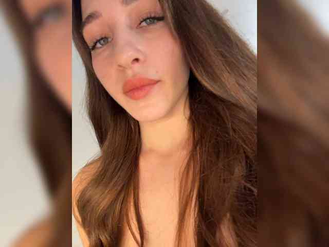 VictoriaBix webcam