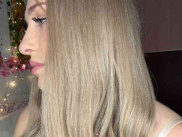 VictoriaBix webcam