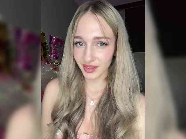 VictoriaBix webcam