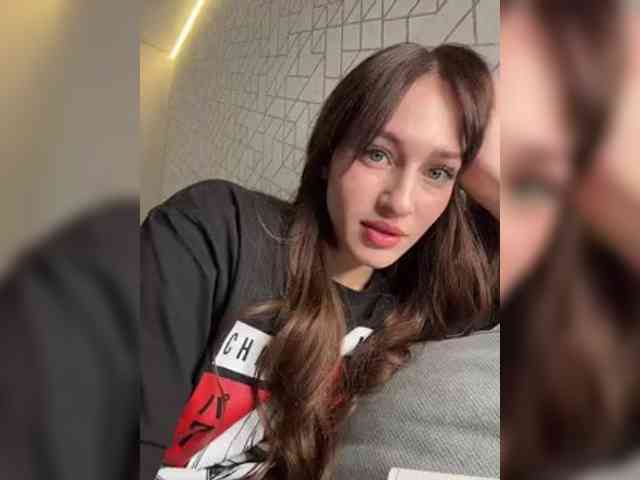 VictoriaBix webcam