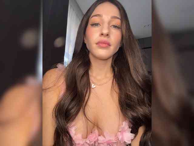 VictoriaBix webcam