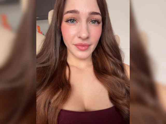 Model: VictoriaBix