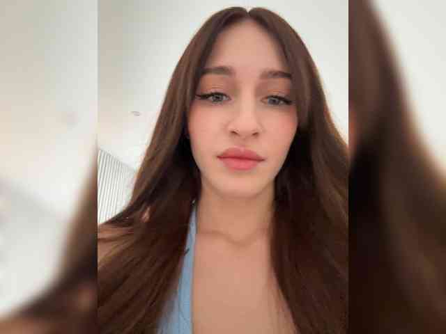 VictoriaBix webcam