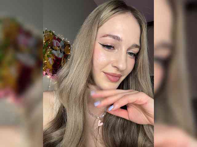 VictoriaBix webcam