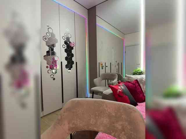 VictoriaBix webcam