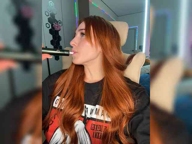 VictoriaBix webcam