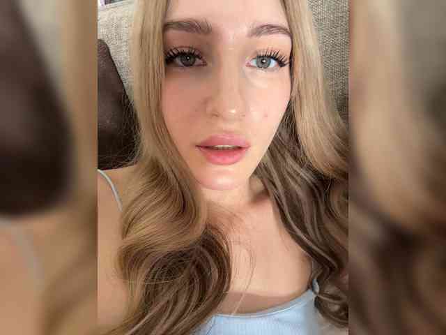 VictoriaBix webcam