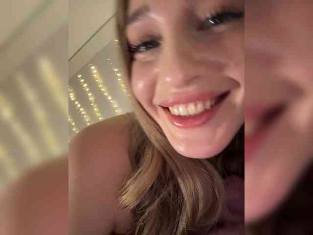 VictoriaBix webcam