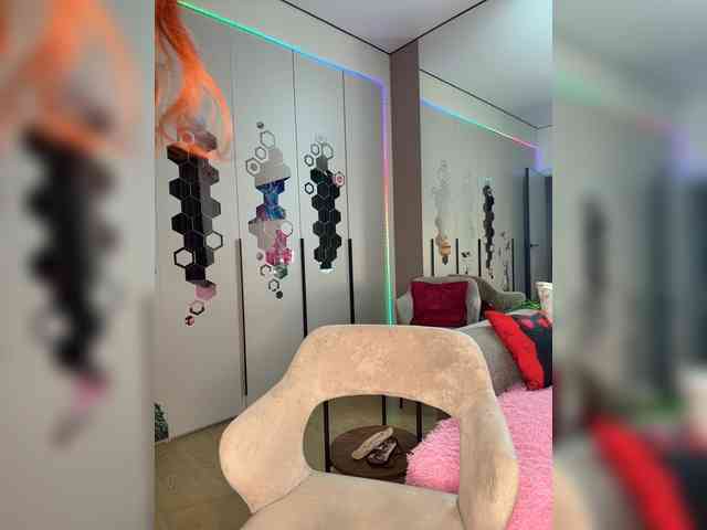 VictoriaBix webcam
