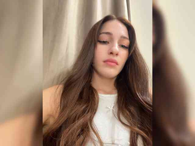 VictoriaBix webcam