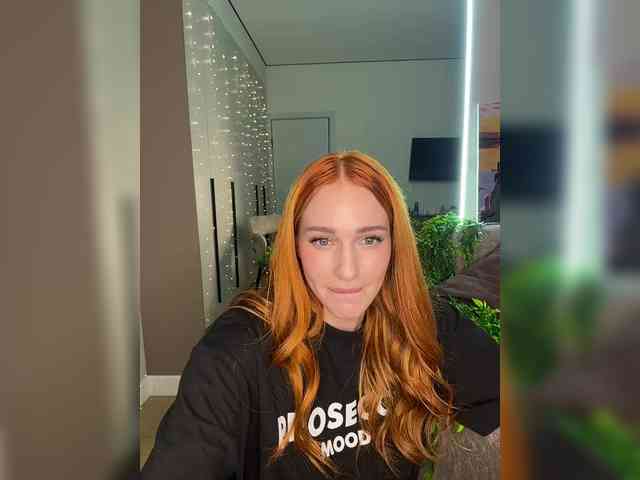 VictoriaBix webcam