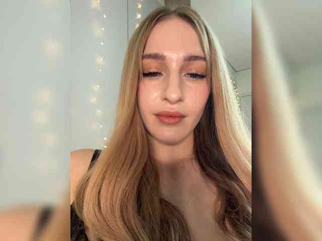 VictoriaBix webcam