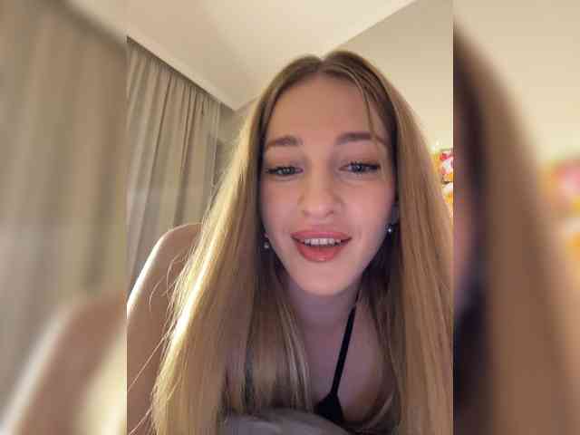 VictoriaBix webcam