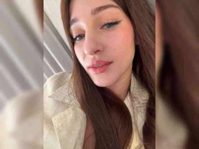 VictoriaBix webcam