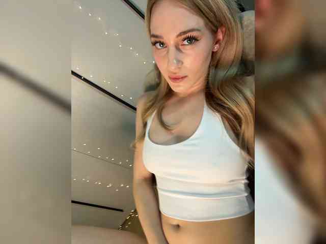 VictoriaBix webcam