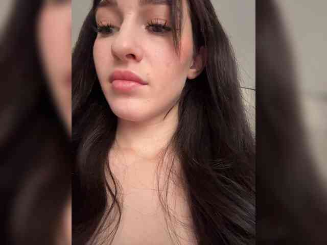 VictoriaBix webcam