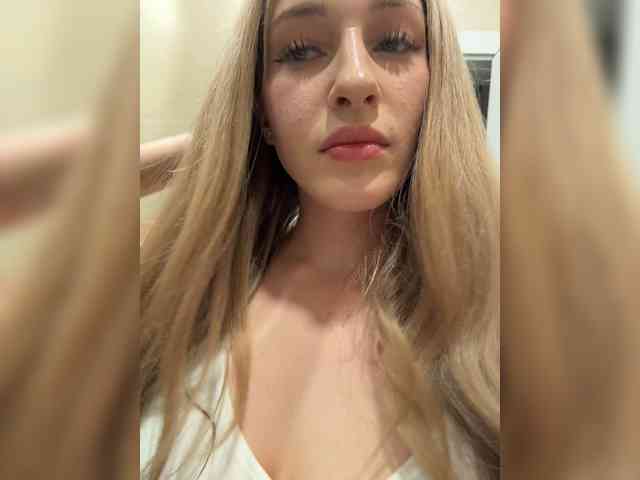 VictoriaBix webcam