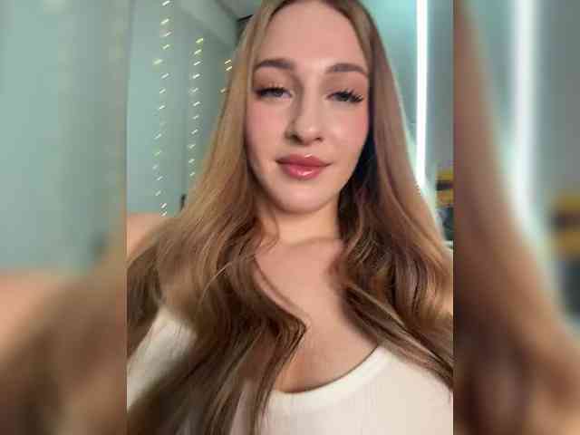 VictoriaBix webcam
