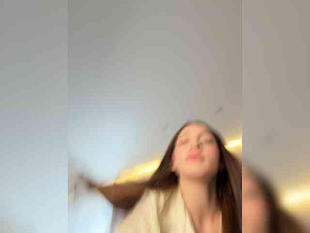 VictoriaBix webcam